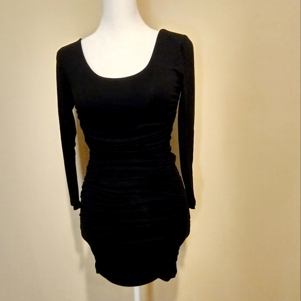 Forever 21 Black Bodycon Long Sleeve Dress
